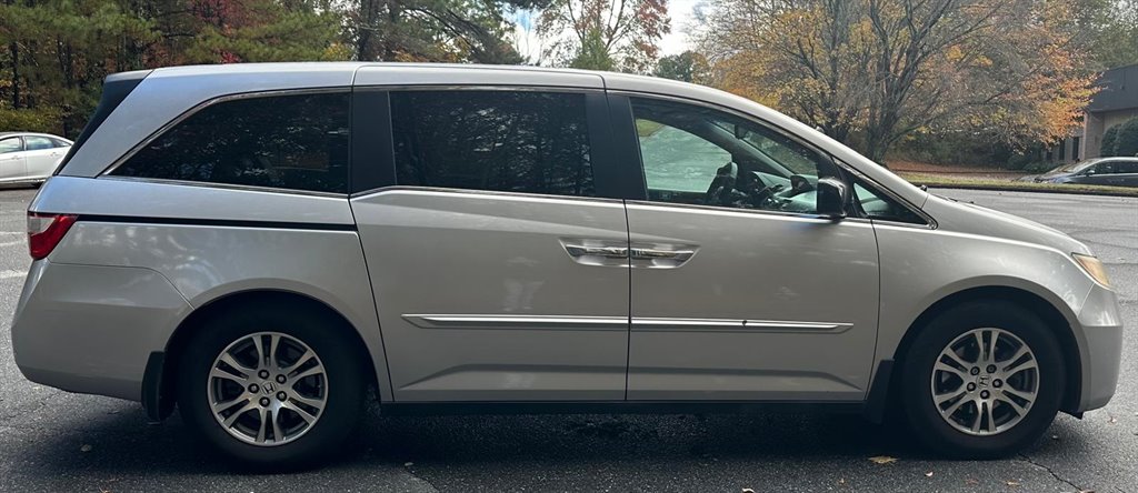 2011 Honda Odyssey EX-L photo 8