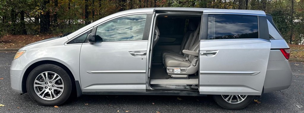 2011 Honda Odyssey EX-L photo 9