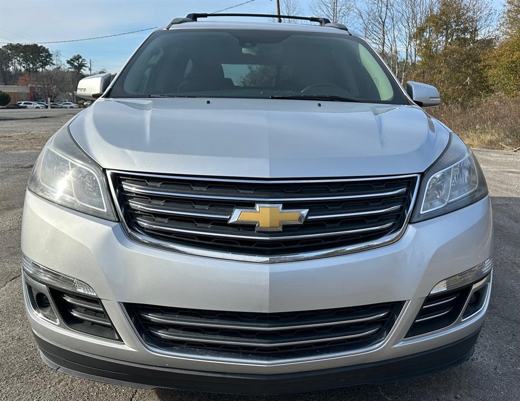 2016 Chevrolet Traverse LTZ photo 2