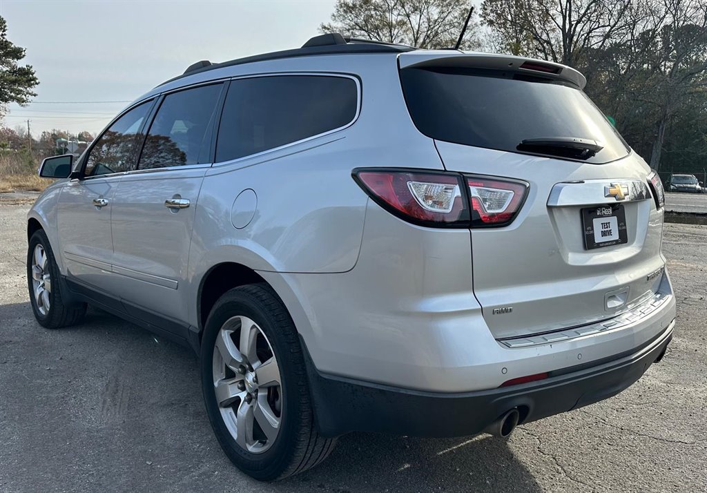 2016 Chevrolet Traverse LTZ photo 6