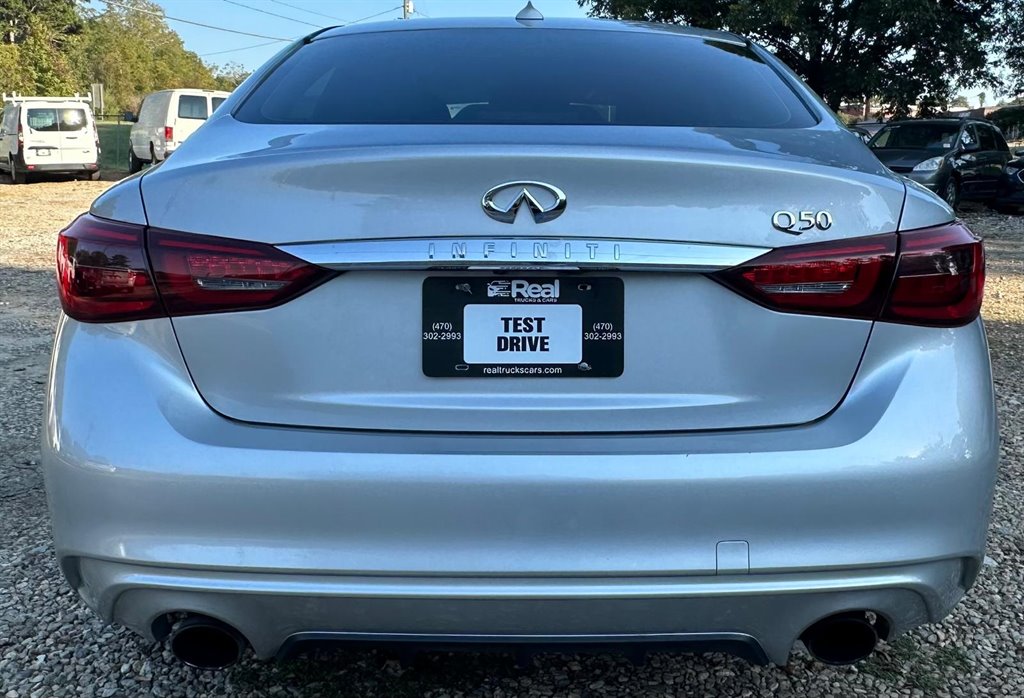 2018 INFINITI Q50 LUXE photo 5