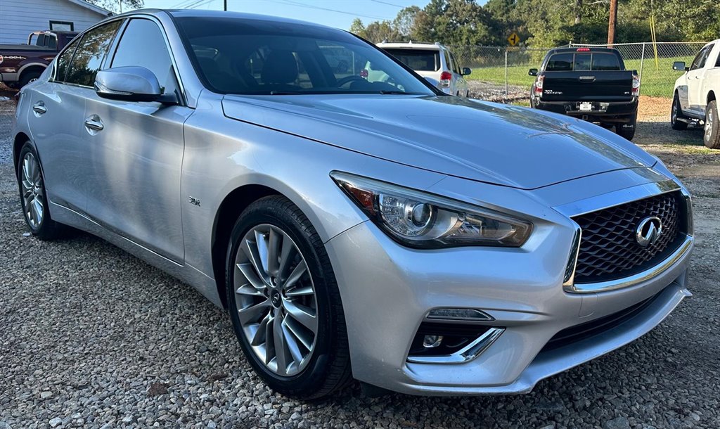 INFINITI Q50's photo