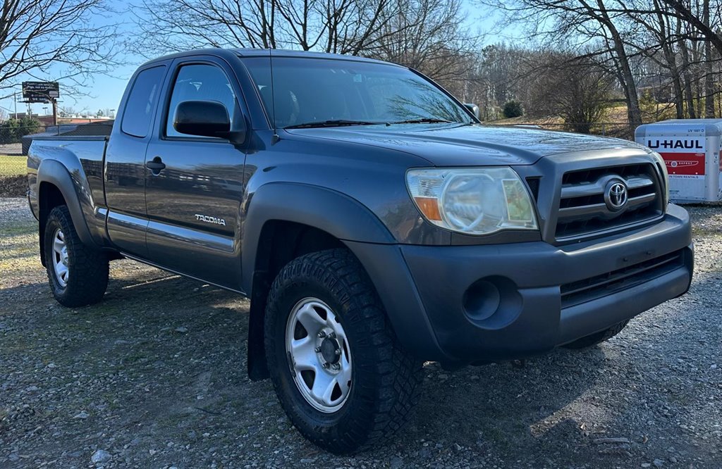 Toyota Tacoma's photo