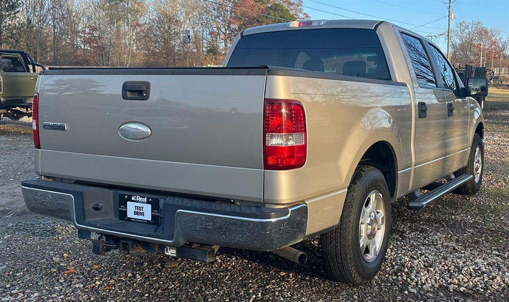 2007 Ford F-150 XLT photo 4