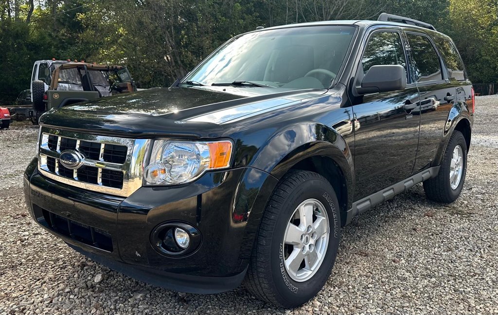 2009 Ford Escape XLT photo 3