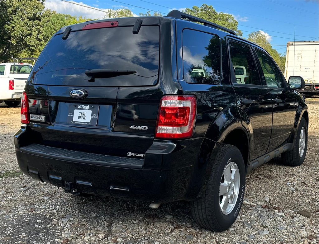 2009 Ford Escape XLT photo 4