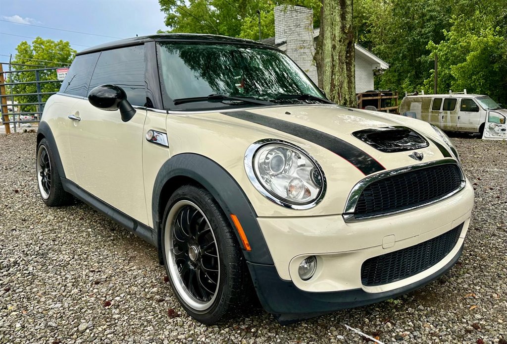 2010 Mini Cooper - X41536 | Real Trucks & Cars | Used Cars